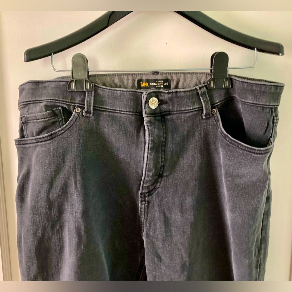 Women’s Lee Jeans! 16 Short